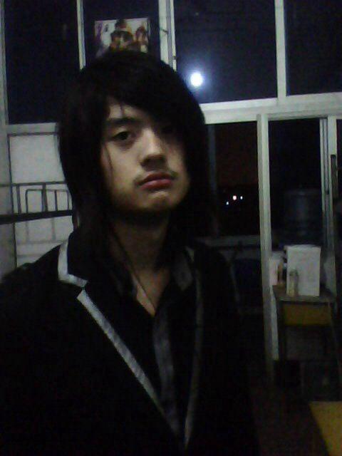 <em>男生怎么样</em>才能留长<em>头发</em>? - <em>张</em>大腕的回答 - 知