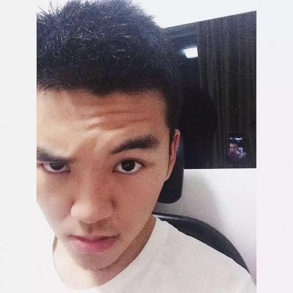 男人应如何自拍?