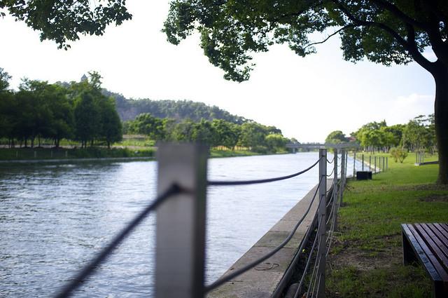 富士x100s怎么样,适合新手用吗,新手要配什么