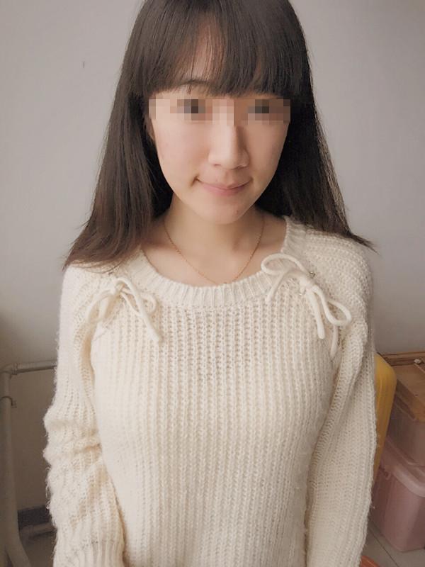 <em>头发</em>自然卷的女生适合什么样的发型? - 池早的