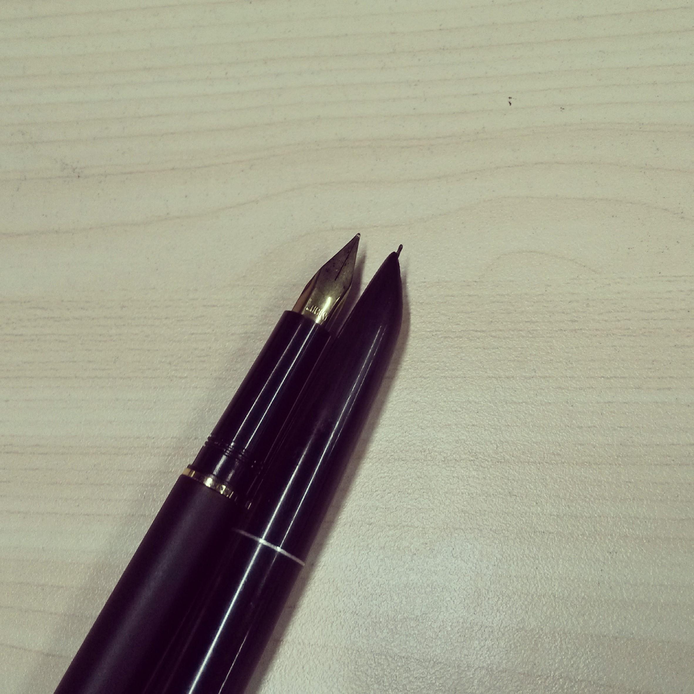 你觉得性价比最高的钢笔或最适合练字的钢笔是