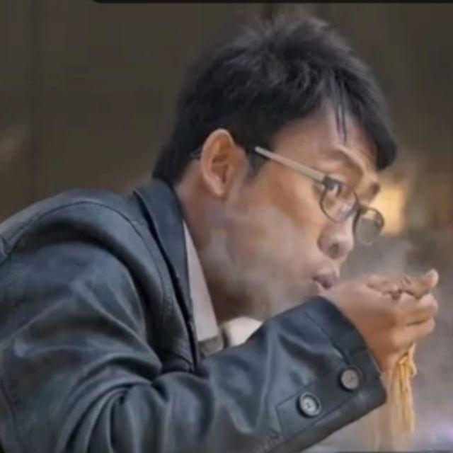 张译说,话剧、电视剧和电影,演起来有不一样的分寸