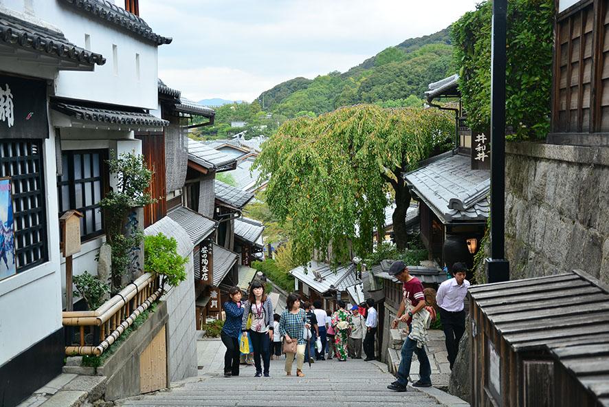 19岁的女生一个人去日本需要注意什么? - 四月