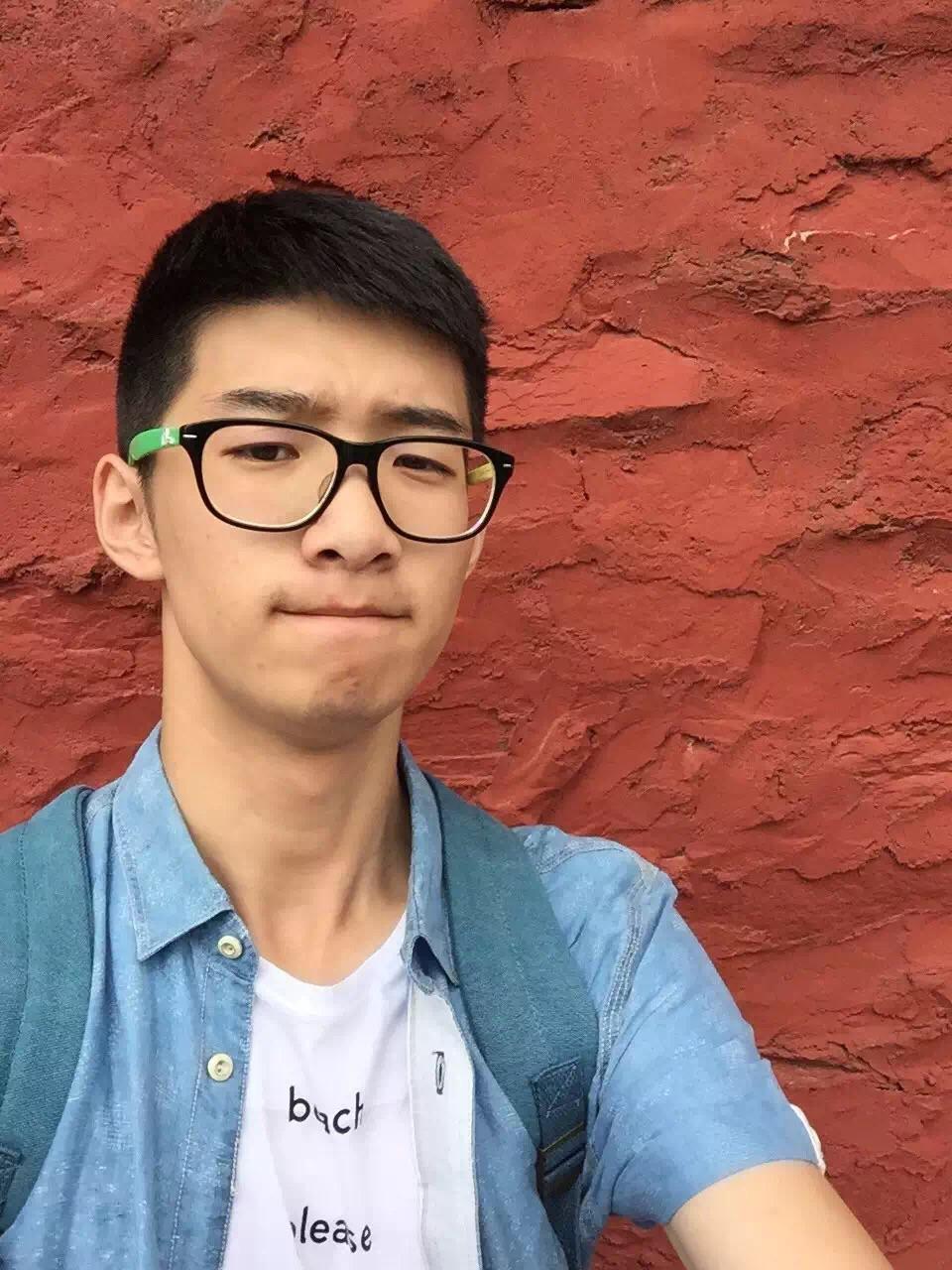 <em>男</em>高中生183厘米130斤<em>如何打扮</em>凸显<em>自身</em>优势