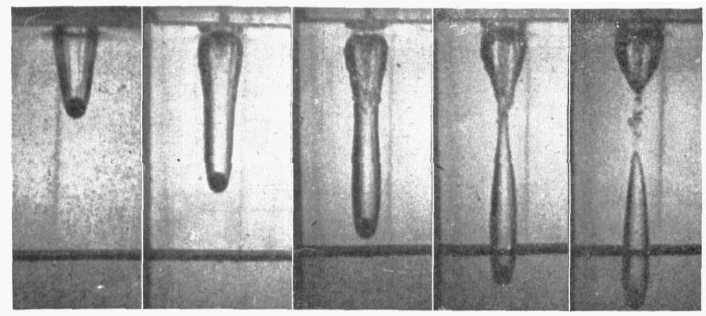 抽水马桶大便时屁股被溅到水,这时候是抬高屁