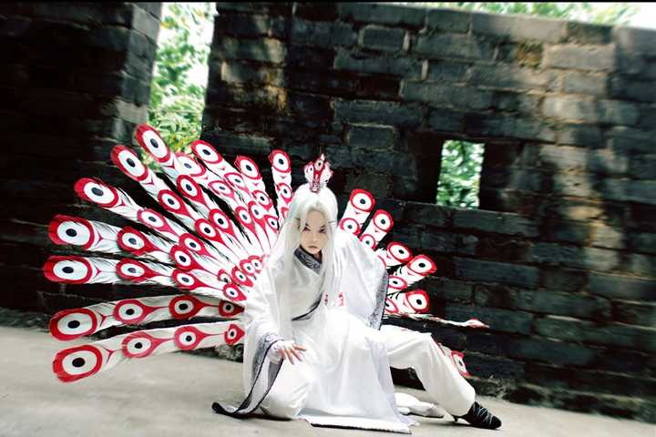 你见过最还原的 cosplay 是什么样子的?