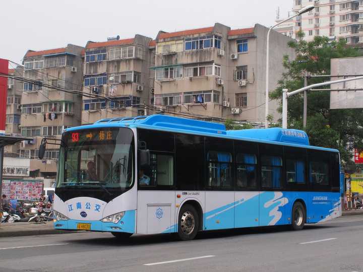 青奥村-莫愁湖公园西门,江南公交第三巴士公司,全线配属16辆南京金龙
