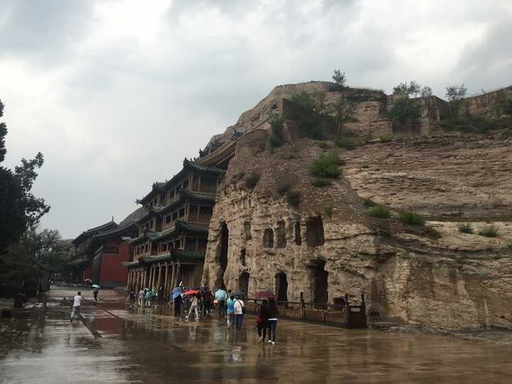山西有哪些好玩的地方,好吃的东西呢?