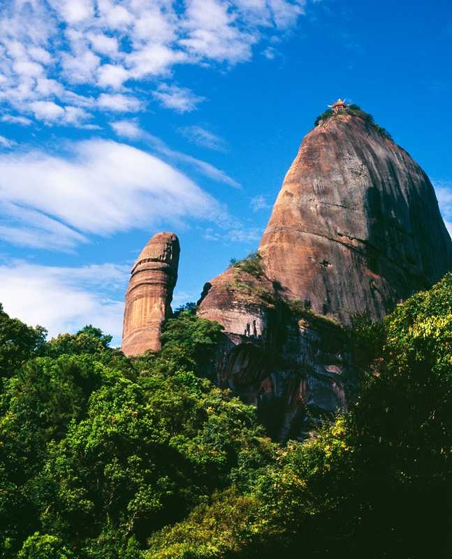 丹霞地貌和喀斯特地貌的主要景区有什么?