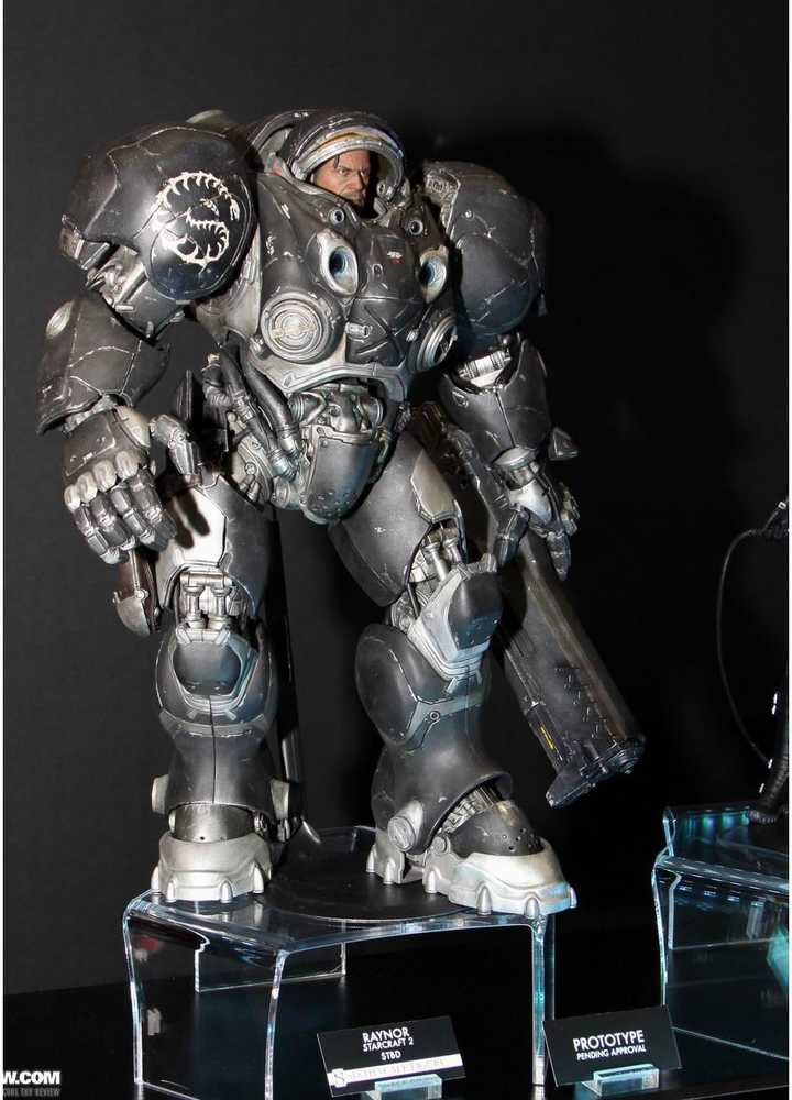 星际争霸人族机枪兵吉姆·雷诺,全高39.3cm,售价499.44usd