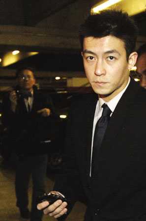 西装好看在什么地方?为什么一直是男士着装扮靓的不二选择?