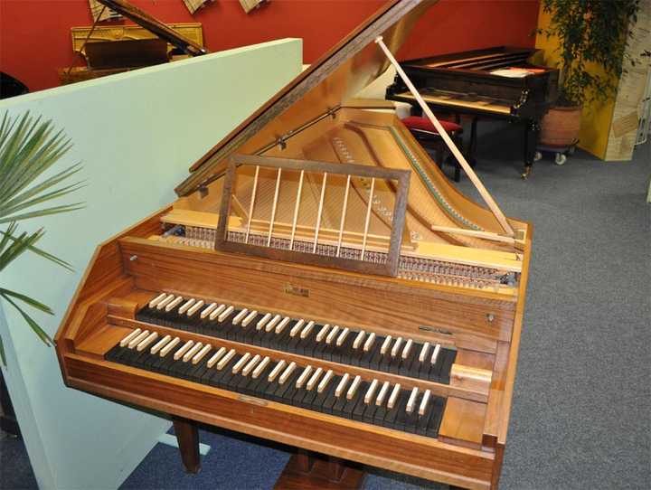 古钢琴的种类及特点有哪些?