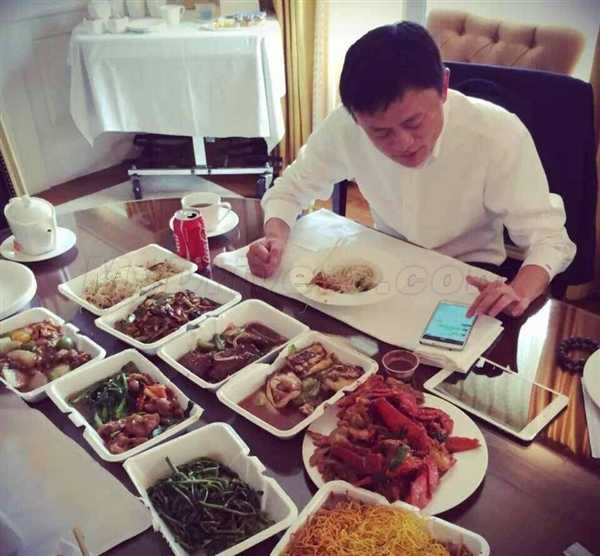 和马云一起吃饭,应该有好多好吃的吧