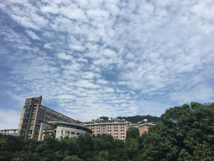 在重庆工商大学读书是什么感觉?