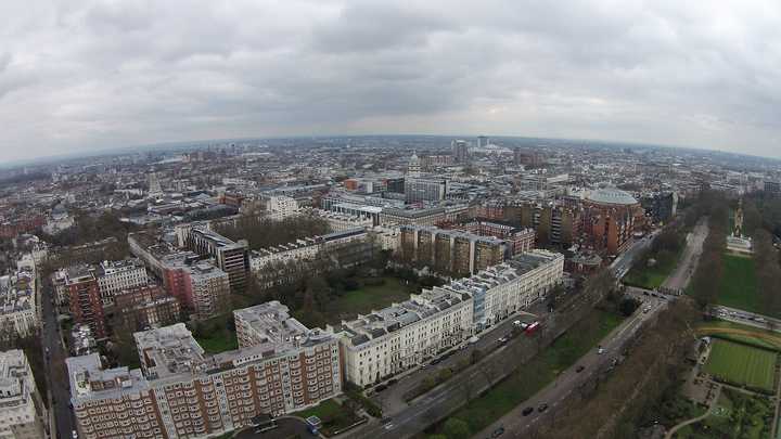 多云天气,去海德公园,拍了一下英国资本家聚集的south kensington地区