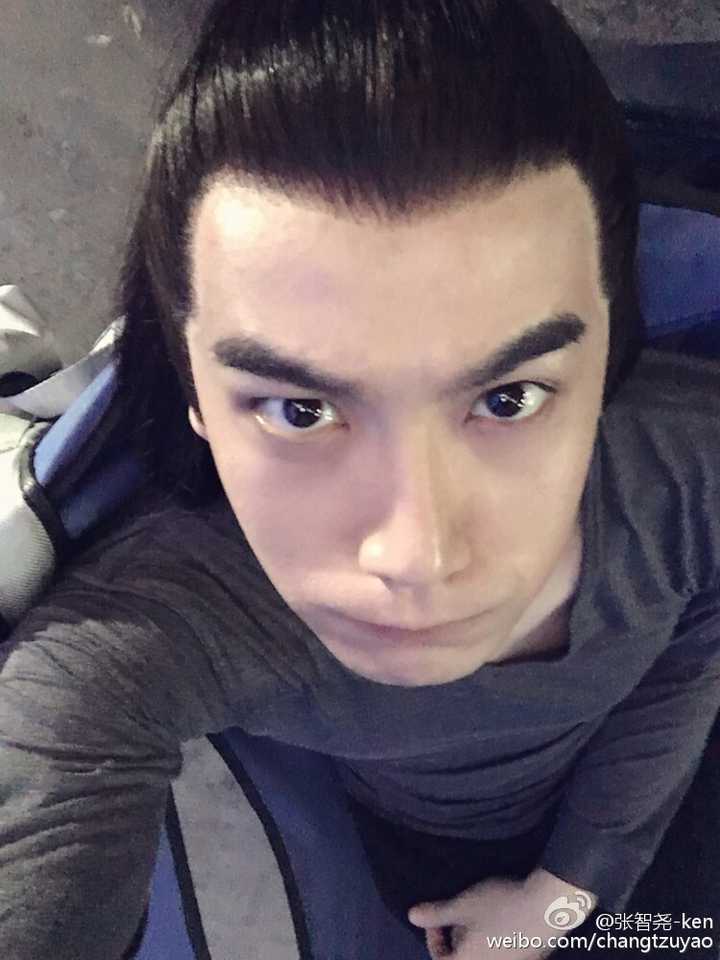 如何评价张智尧的长相?