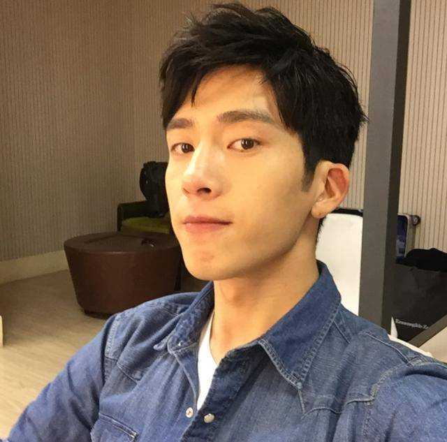 单眼皮男生能有多帅?