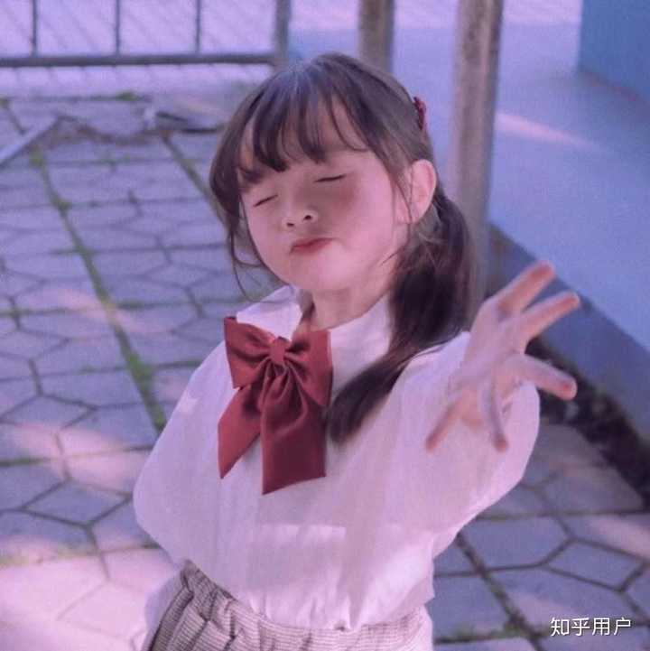 男生换小孩子的头像,一般是不是有女朋友了?