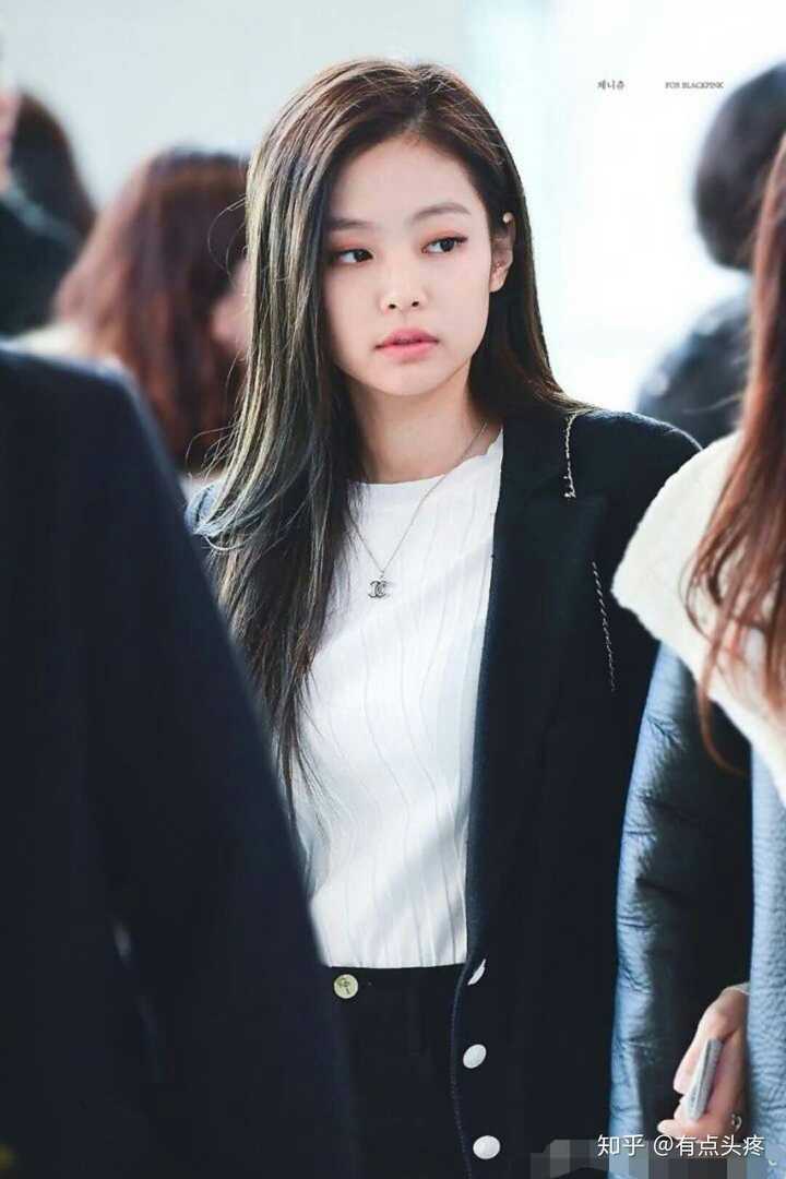 怎么评价blackpink成员jennie的颜?