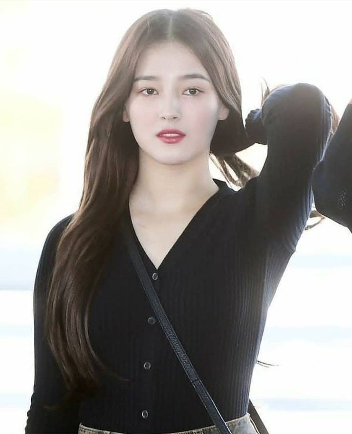 那必须是我的宝藏女孩李承利nancy啊!