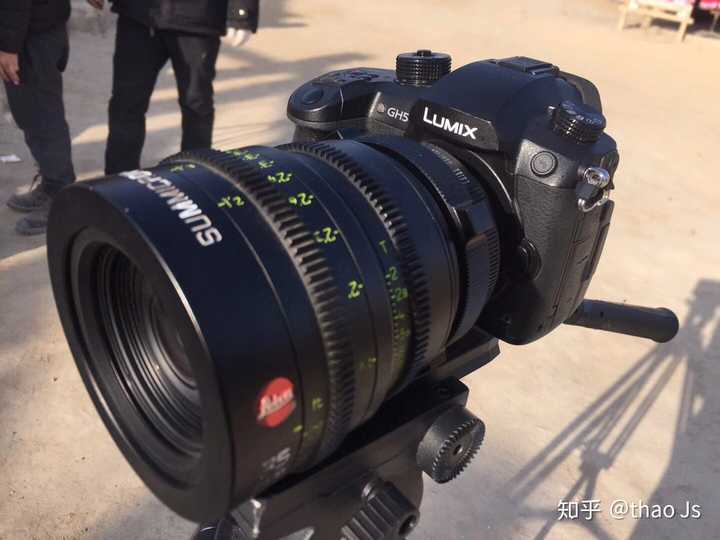 arri,red之类的专业电影机到底强在哪里?