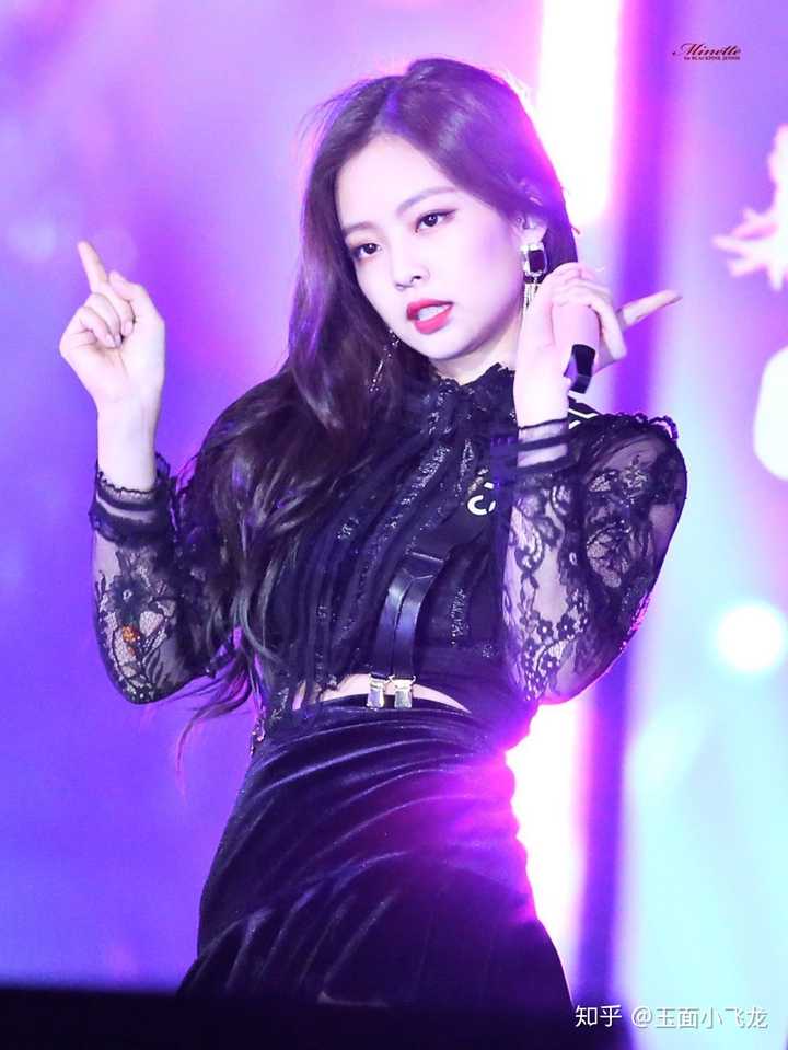 jennie黑天鹅图片,jenniesolo图片 为什么jennie即使有做的不好的地方还有人喜欢,她有什么特殊的魅力吗?
