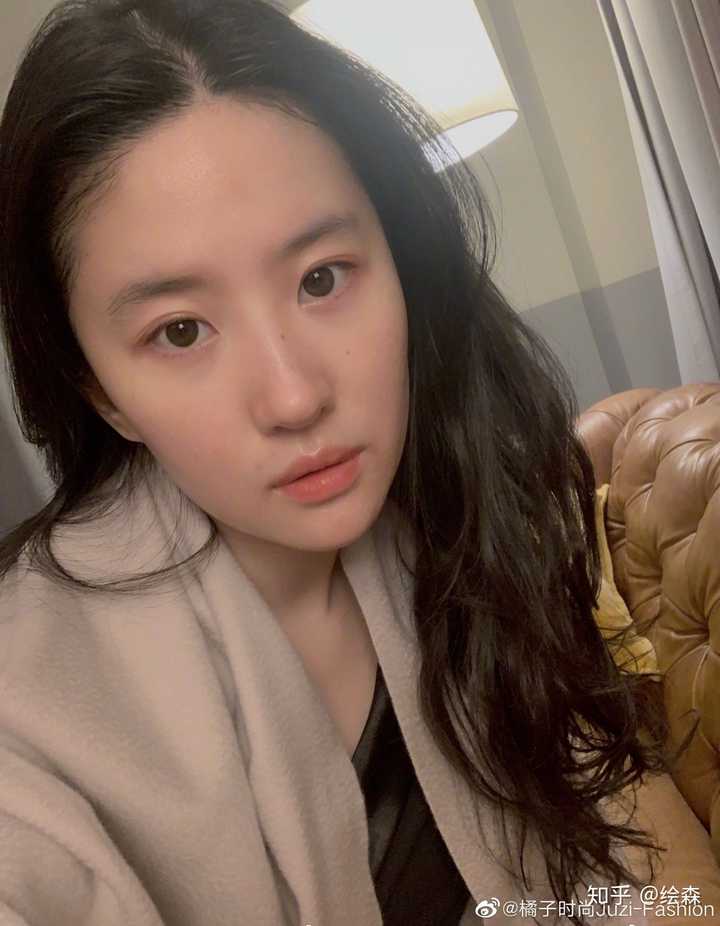 不开滤镜和美颜,不要粉底的纯素颜女生会有多好看?