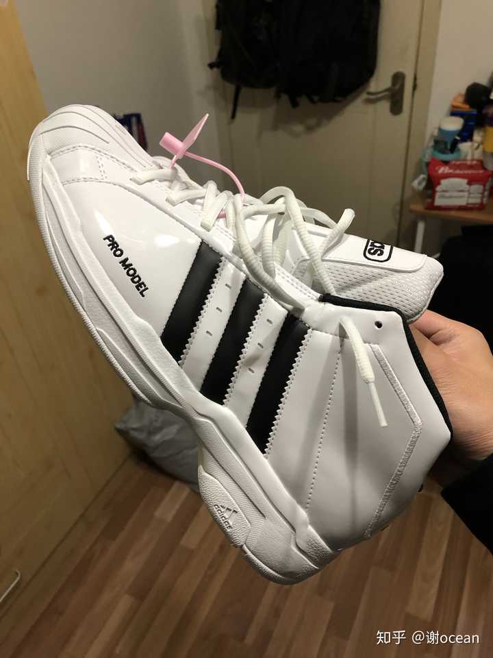 小时候最爱的阿迪团队篮球鞋之一