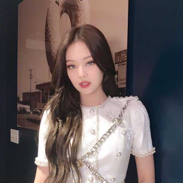 blackpink jennie的长相,身材,能力,性格,人品到底怎么样?