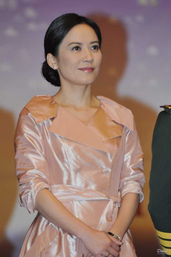 如何评价俞飞鸿的长相?