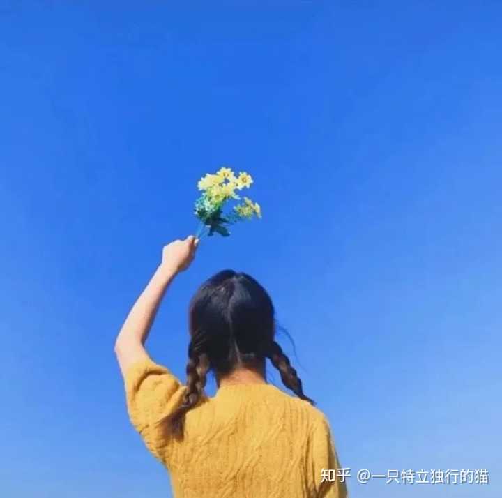 有没有那种男生穿西装的情侣头像?