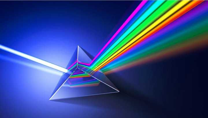 牛顿三棱镜的色散实验