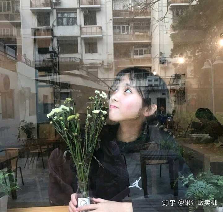 如何评价抖音仙啾啾小姐姐?