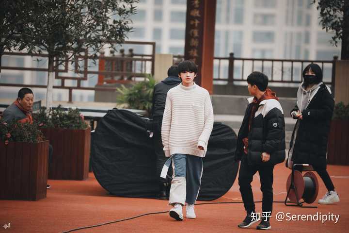如何看待宋亚轩的身高体重?