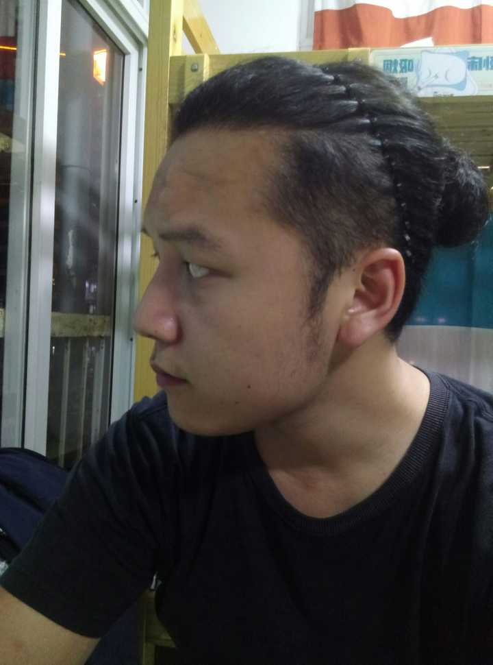 男生留长发如何优雅的戴发箍?