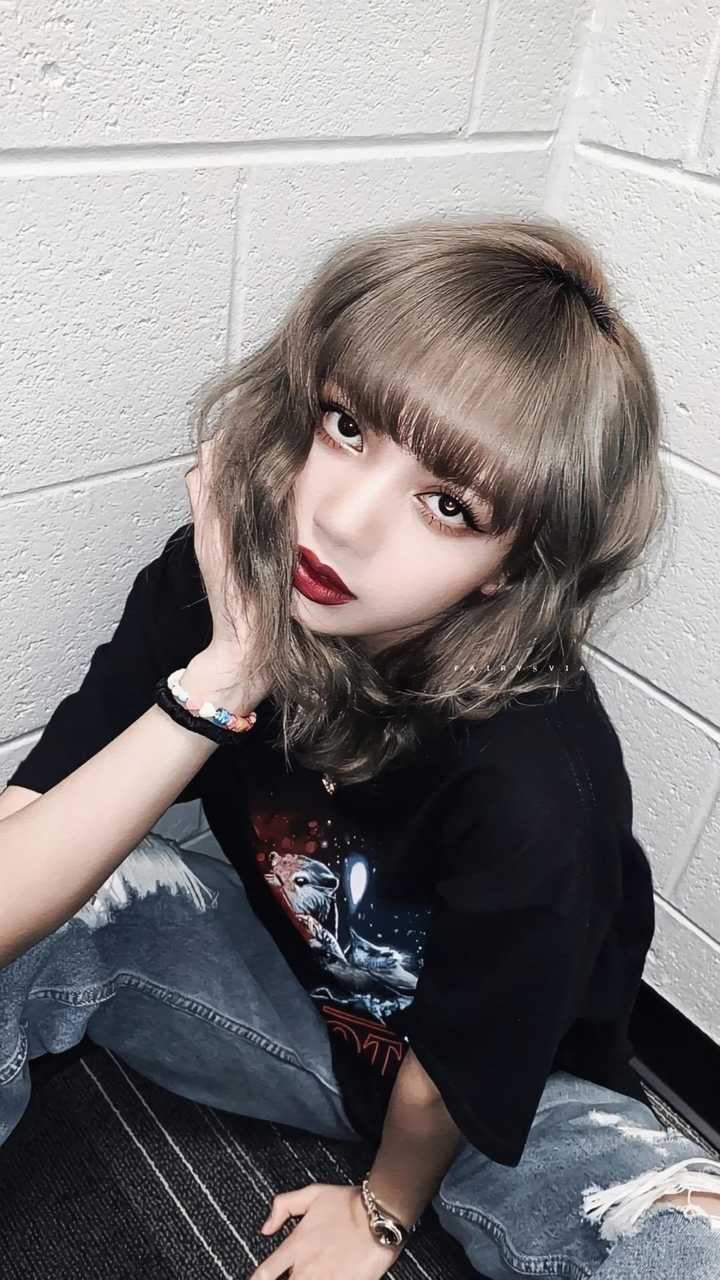 说到爱豆怎么能少的了lisa 火爆全网的lisa小姐姐 壁纸空间站为你