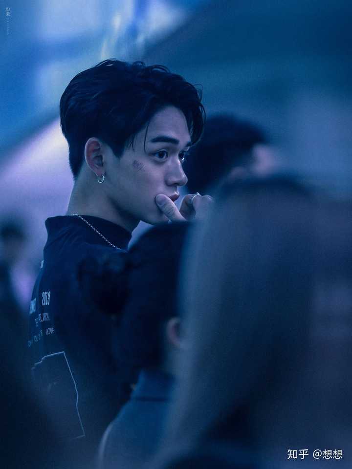 如何评价nct成员黄旭熙(lucas)的颜?