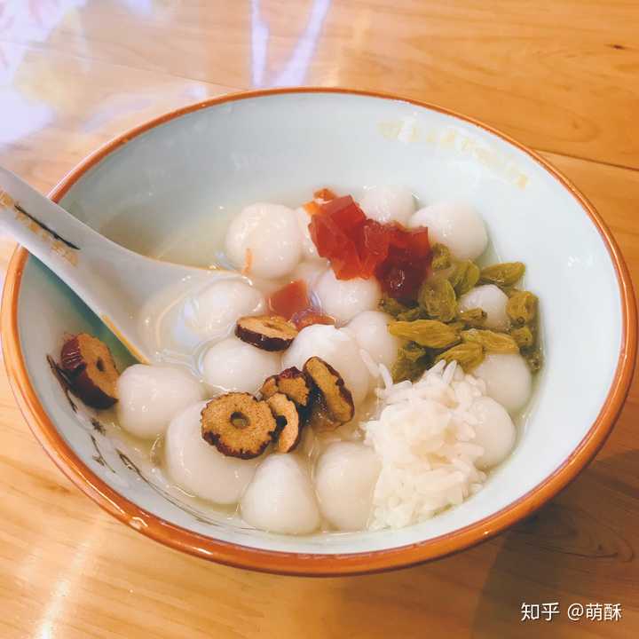 松茸鸡汤抄手,桂花冰汤圆,钵钵鸡); 【一只酸奶牛】(点原味酸奶紫米露