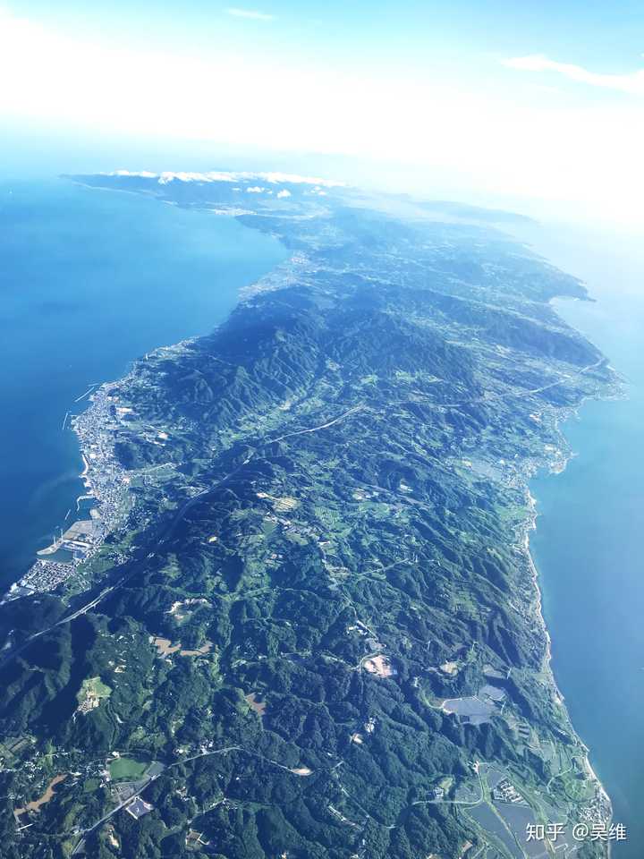 这是刚起飞时的淡路岛,濑户内海最大的岛屿