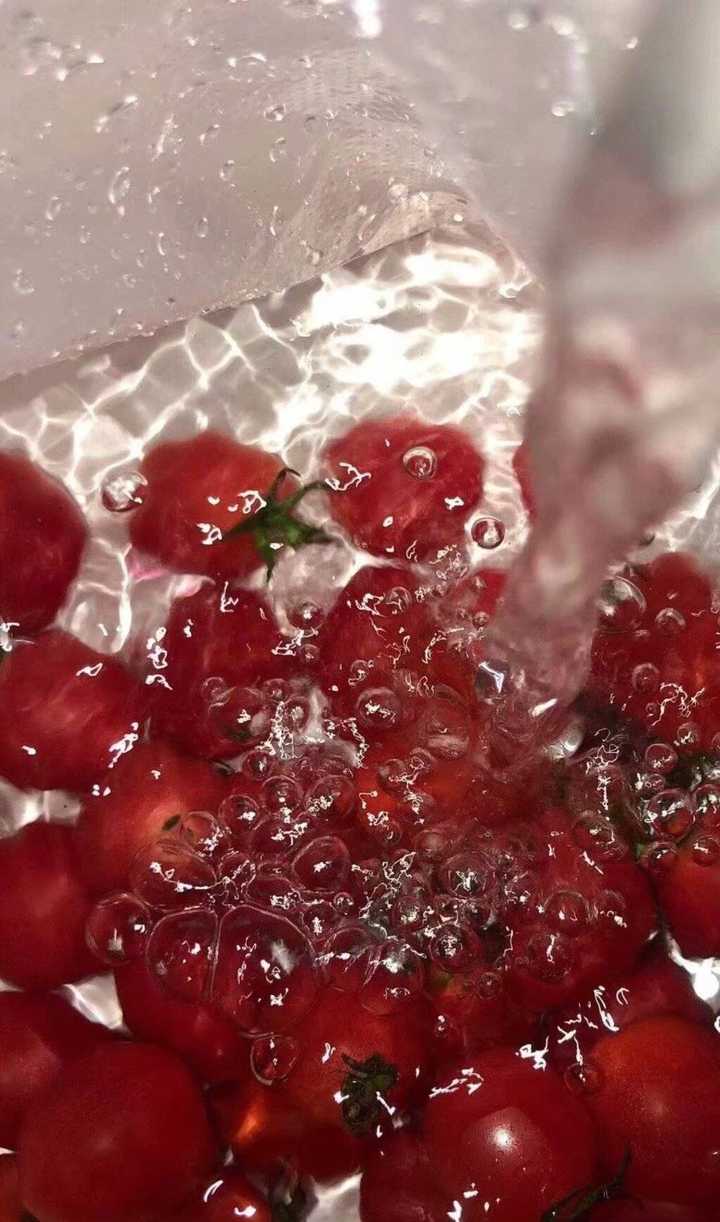 有没有ins风简约壁纸的类似于这种?