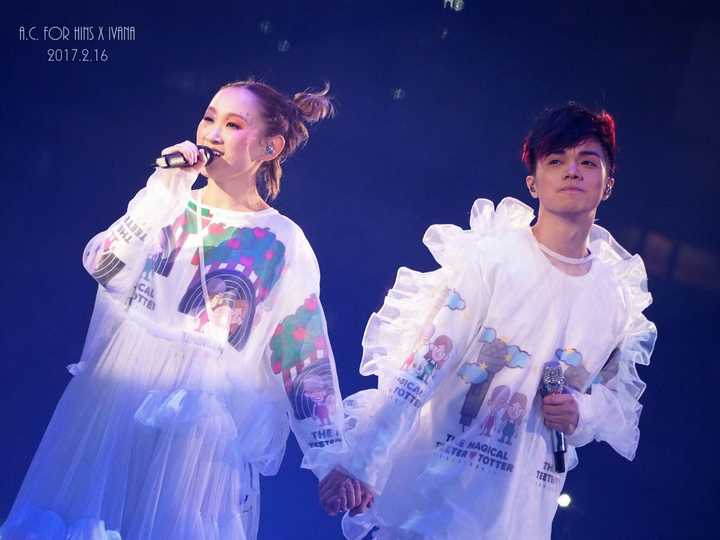 如何评价张敬轩,王菀之2017年演唱会「the magical teeter totter」?