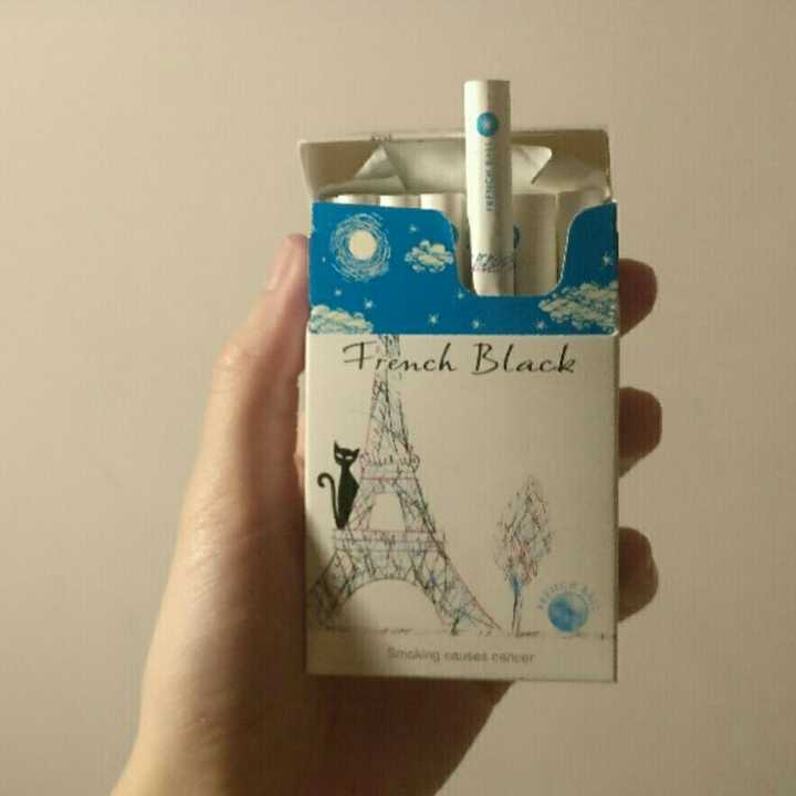 raison(铁塔猫)这系列好多款,有奶油爆珠,果味爆珠,红酒爆珠,酸奶