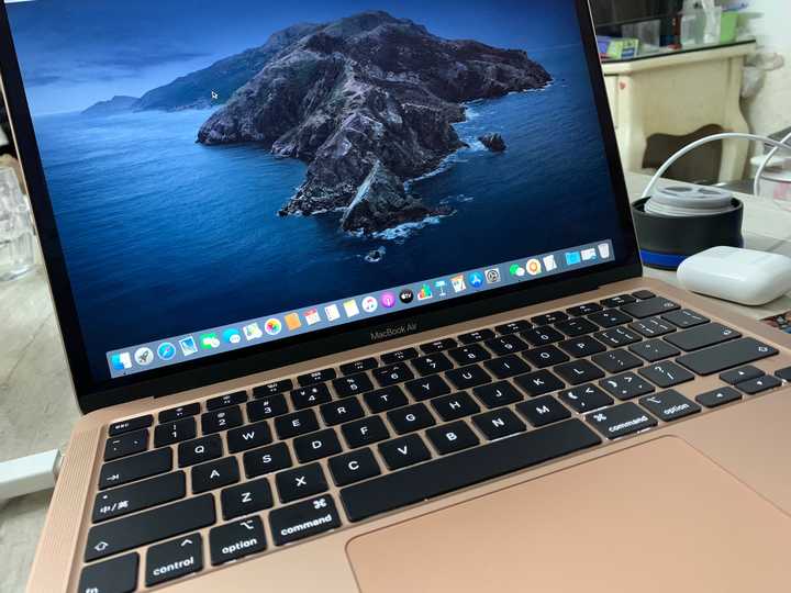 大家购买的macbook air2020发货了吗?