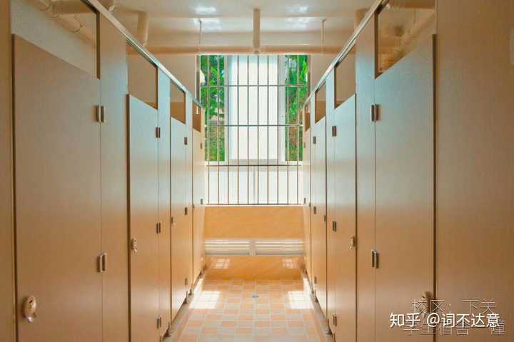 求大理大学六人间宿舍照?