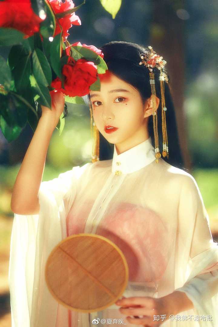 姐妹们有没有让人眼前一亮的汉服美图啊?