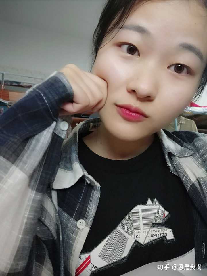 有哪些明明是同一个人,却天差地别的照片?