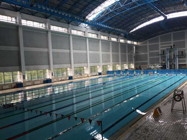 西郊宾馆游泳馆: 地址:王庄路18号西郊宾馆8号楼1层 西郊宾馆这个