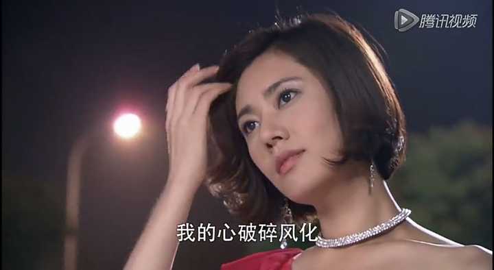 《回家的诱惑》  她饰演前期唯唯诺诺的家庭主妇林品如后期变身复仇