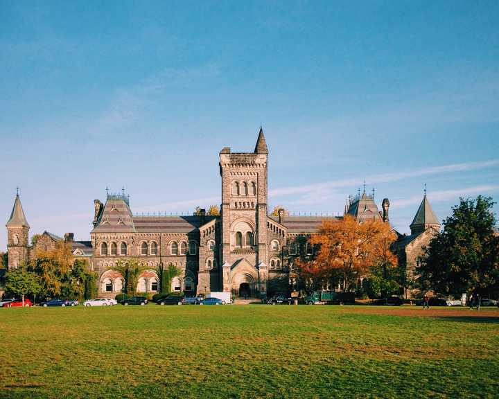 在多伦多大学 (university of toronto) 就读是什么样