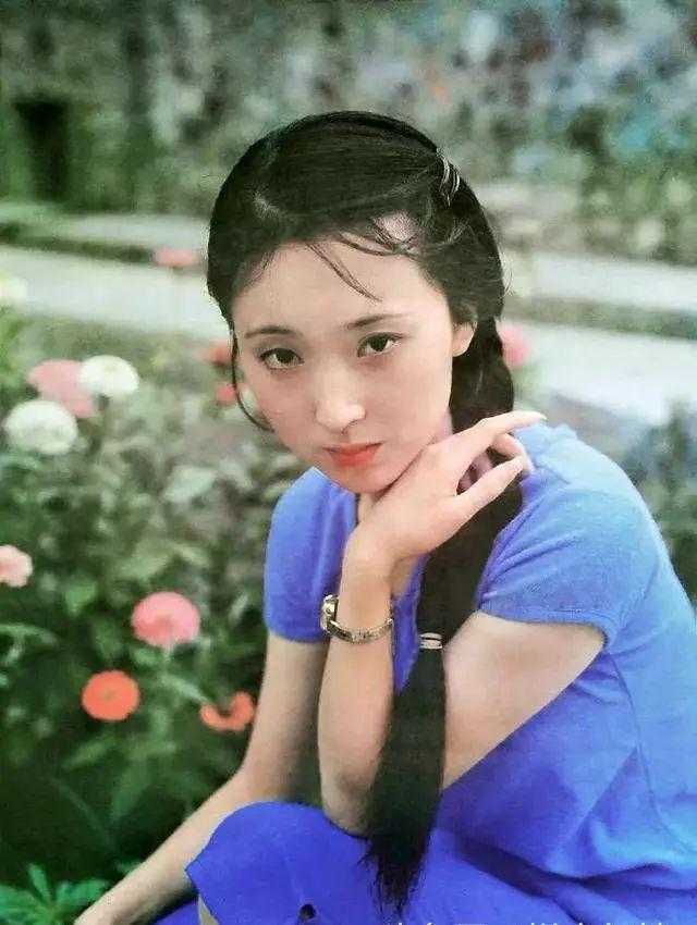 如何评价陈晓旭?